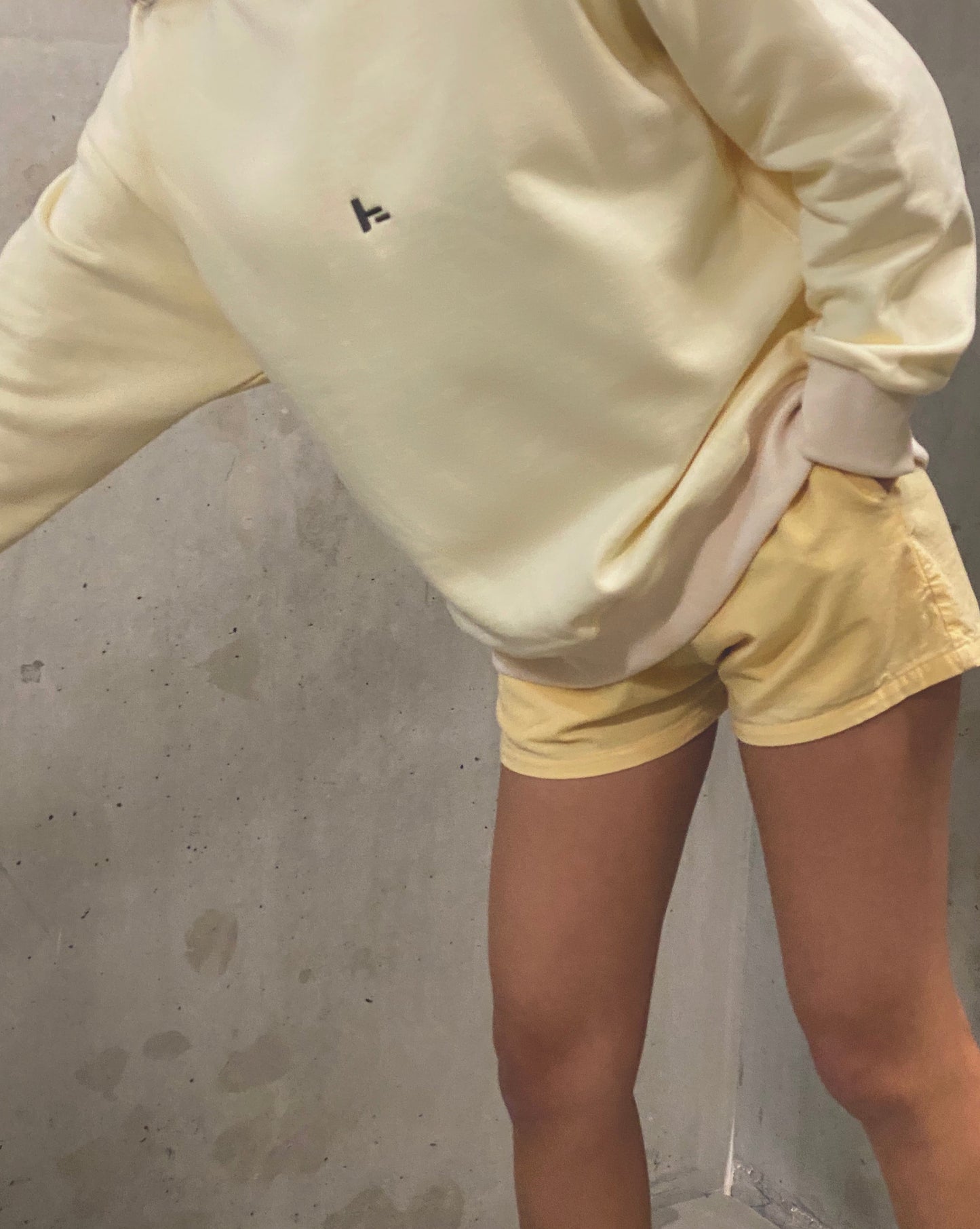 LINEN SHORTS —BUTTERMILK