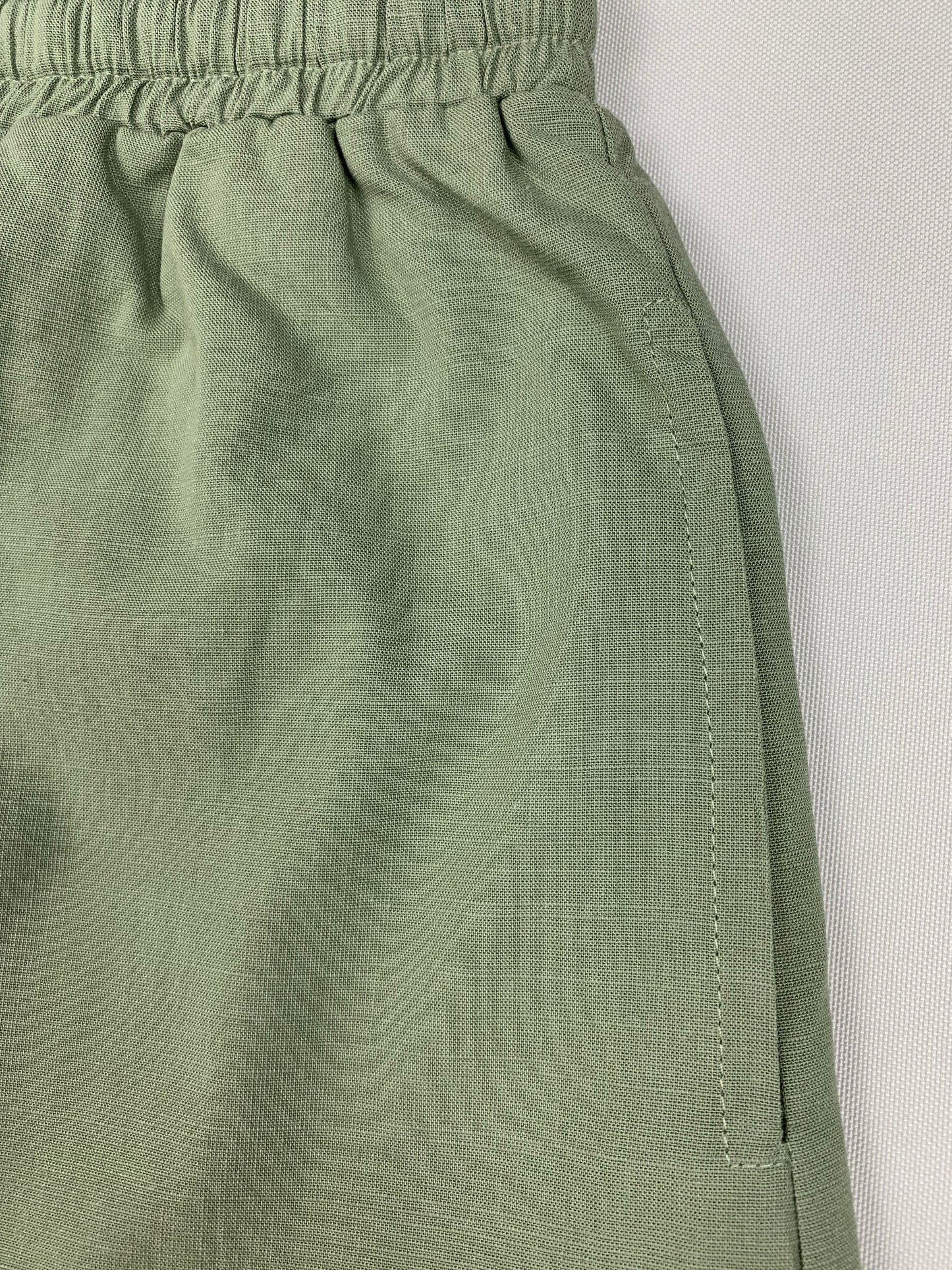 Linen shorts hunter green 