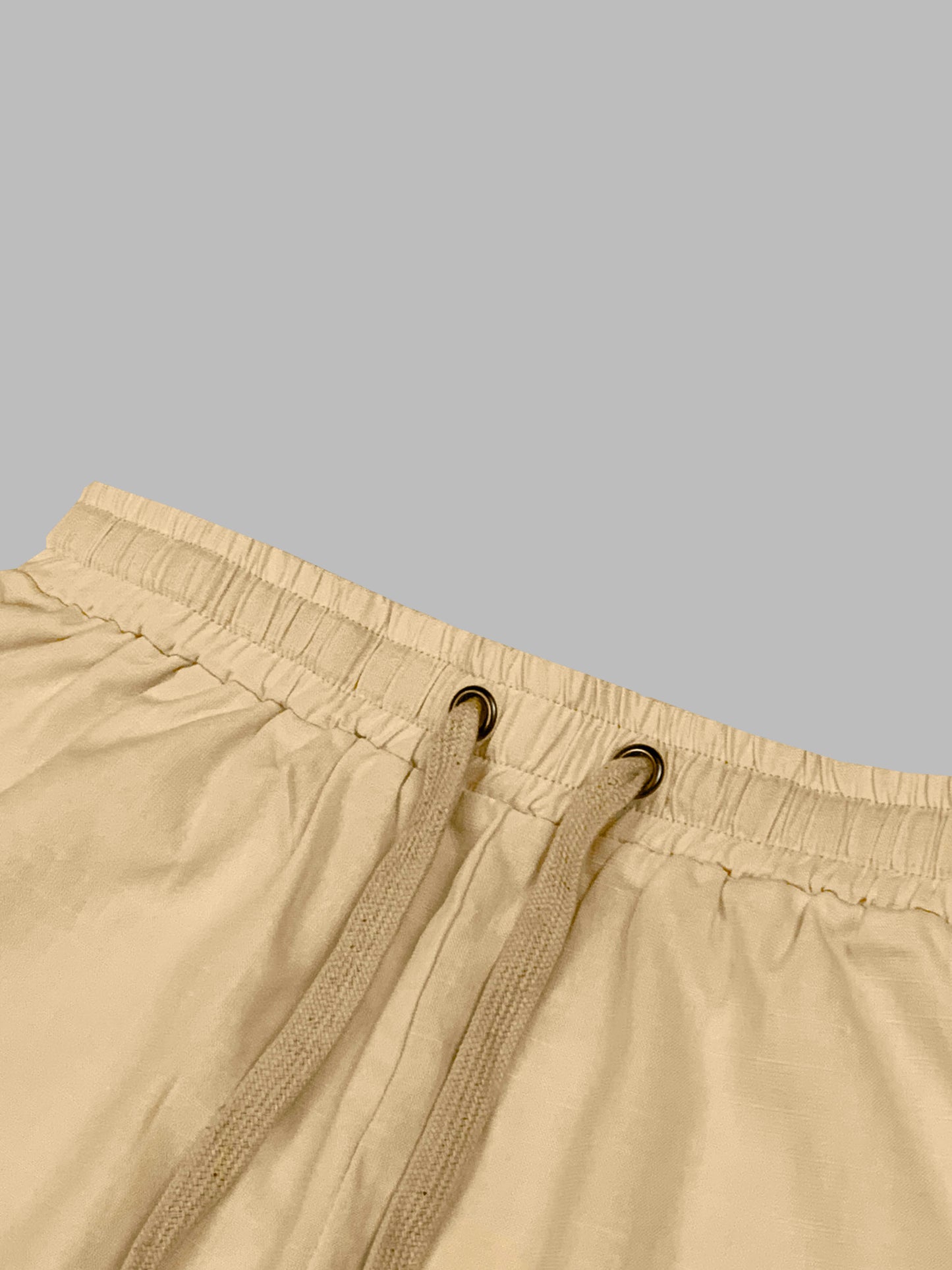Linen short buttermilk yellow