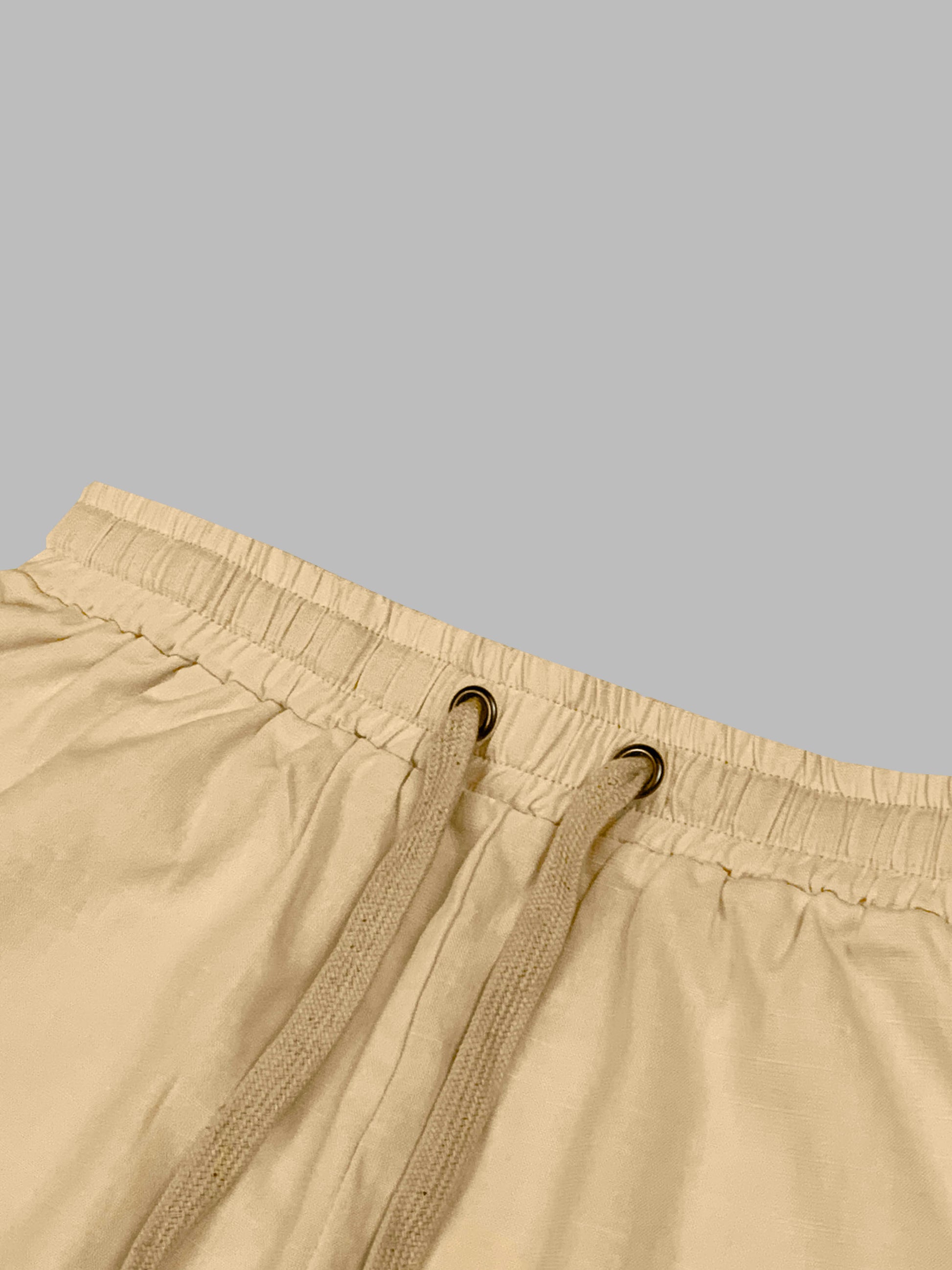 Linen short buttermilk yellow